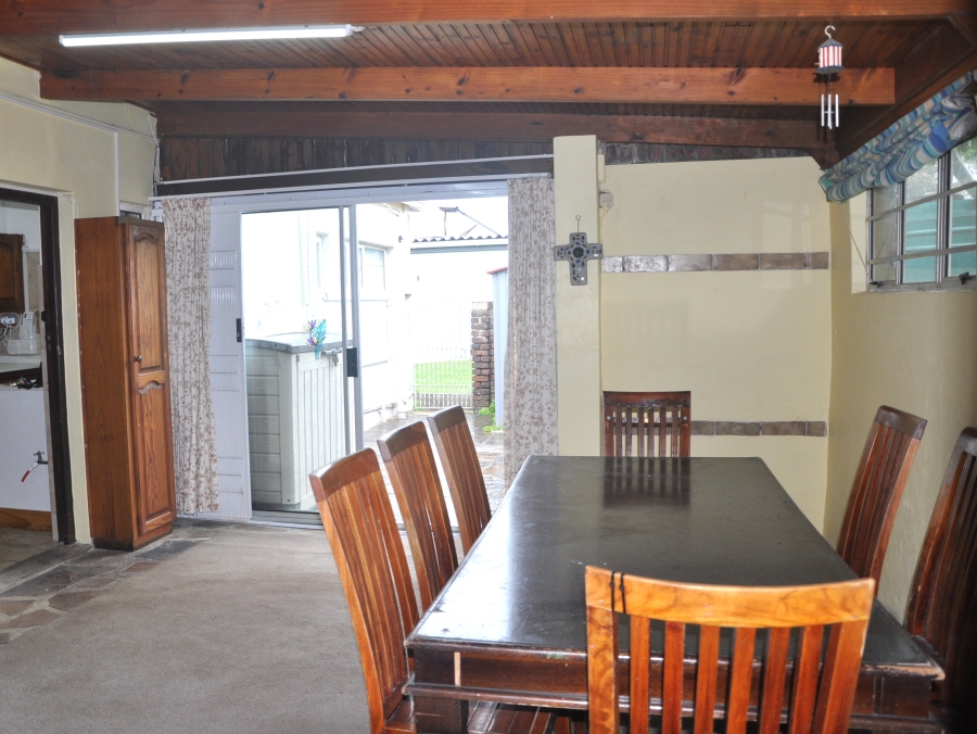 3 Bedroom Property for Sale in Queensberry Bay Eastern Cape